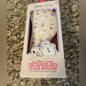 Peanuts x Celavi Detangling Hair Brush